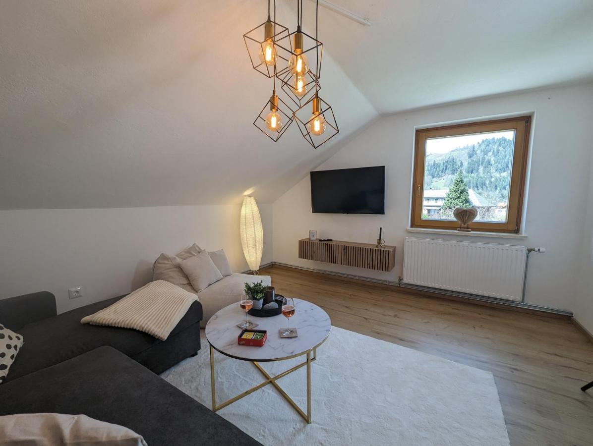 Angerpartments-Sonnige Grosse Wohnung Mit Balkon Und Kostenlosen Parkplatz デーブリアッハ エクステリア 写真